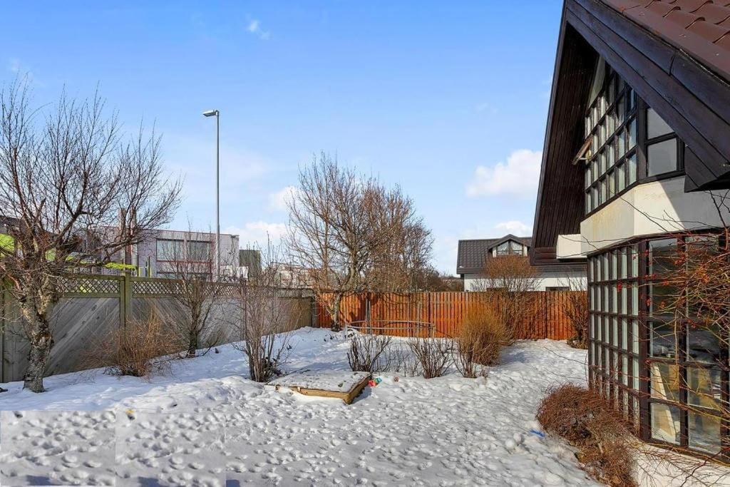 Icelandic Art Garden Villa W. Parking In Centre City Reykjavík Zewnętrze zdjęcie